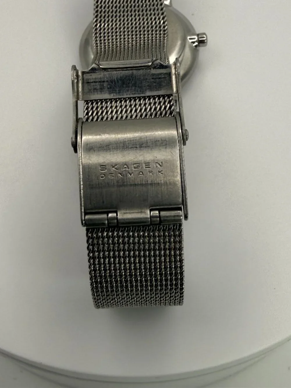 Skagen Denmark 355SGSC Women's Two Tone Quartz Watch Date Mesh Band Runs Great
